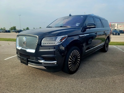 SUV - Lincoln Navigator L