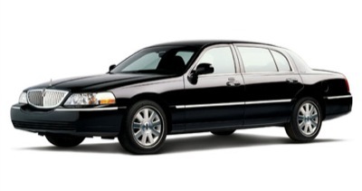 Sedan - Lincoln Town Car L