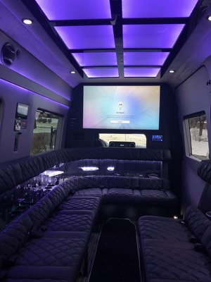 Executive Van - Mercedes Benz Sprinter