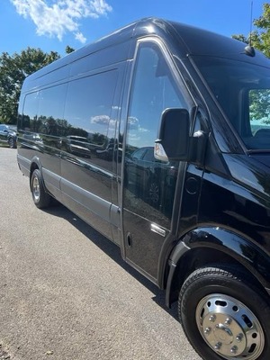 Executive Van - Mercedes Benz Sprinter