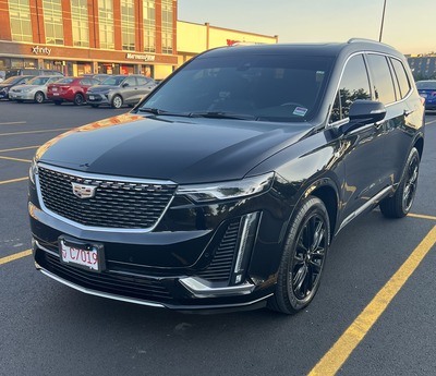 Sedan - Cadillac XT6